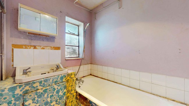 12 Greenside, High Halden, Kent, TN26 3LT 9