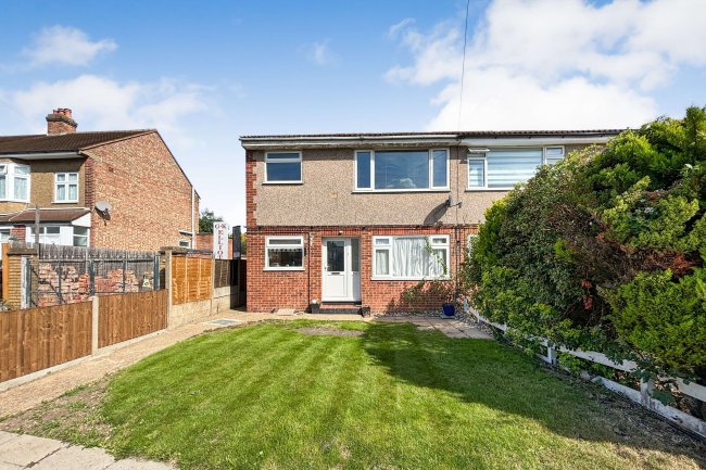 34 Russell Road, Enfield, EN1 4TW 4