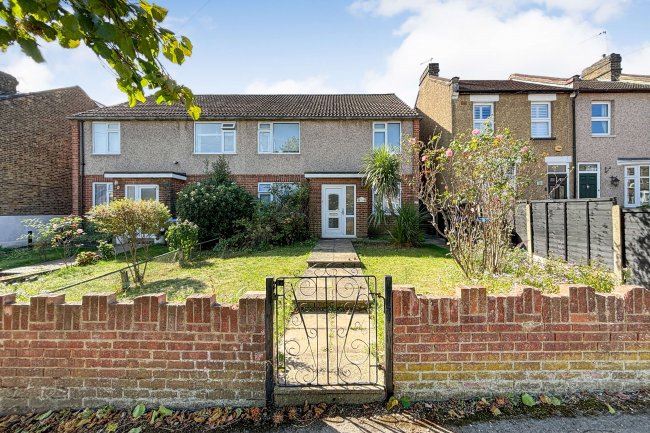 136-142 (even numbers) Gordon Hill, Enfield, EN2 0QT 2