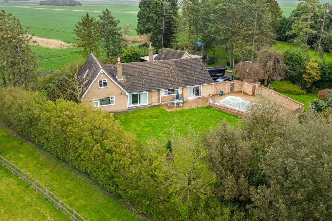 Knarr Farm Bungalow, Wisbech Road, Thorney, PE6 0TS 7