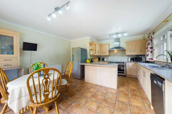 Knarr Farm Bungalow, Wisbech Road, Thorney, PE6 0TS 7