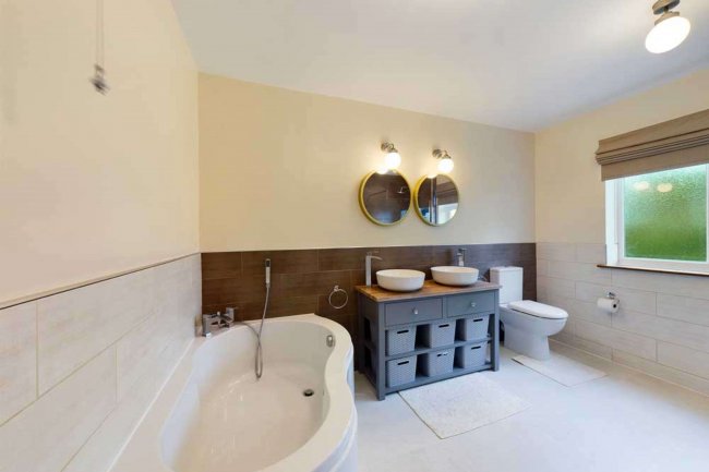 Knarr Farm Bungalow, Wisbech Road, Thorney, PE6 0TS 7