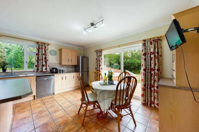 Knarr Farm Bungalow, Wisbech Road, Thorney, PE6 0TS 7