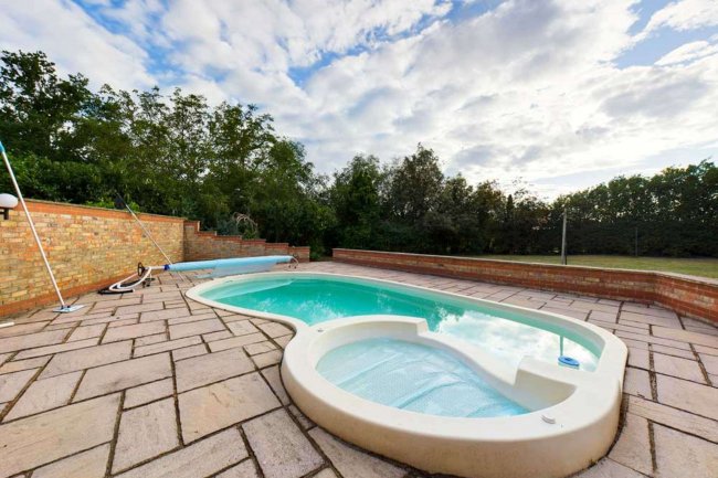 Knarr Farm Bungalow, Wisbech Road, Thorney, PE6 0TS 7