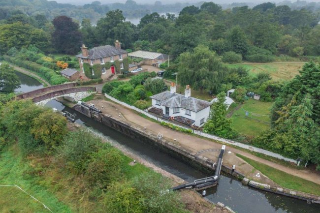 Stockers Lock House, Stockers Lock, Rickmansworth WD3 1NZ 5