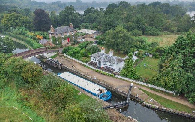 Stockers Lock House, Stockers Lock, Rickmansworth WD3 1NZ 5