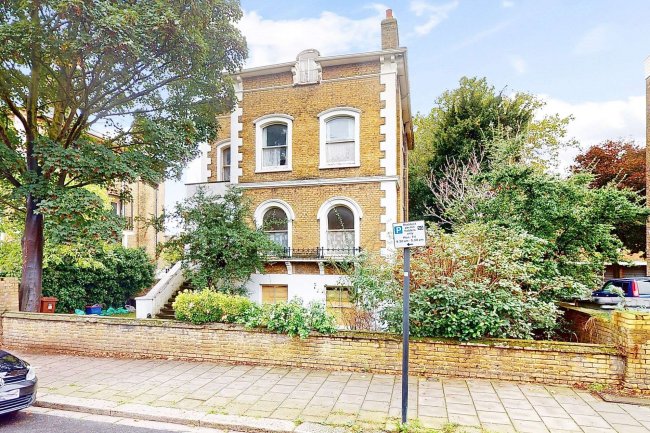 12 The Grove, Isleworth, TW7 4JZ 3