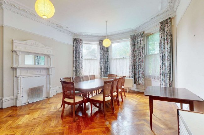 12 The Grove, Isleworth, TW7 4JZ 3