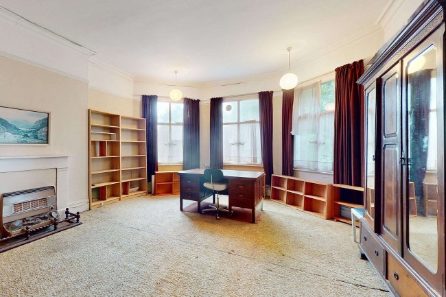 12 The Grove, Isleworth, TW7 4JZ 3