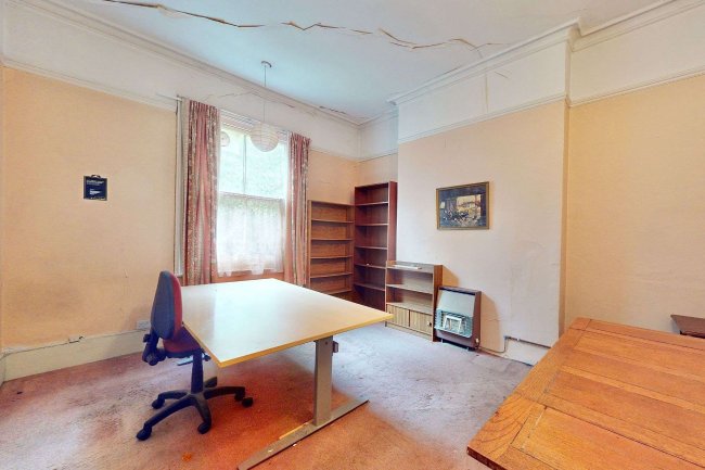 12 The Grove, Isleworth, TW7 4JZ 3