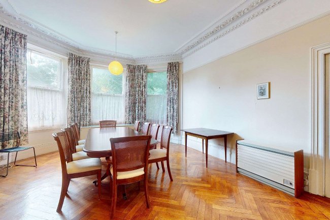 12 The Grove, Isleworth, TW7 4JZ 3