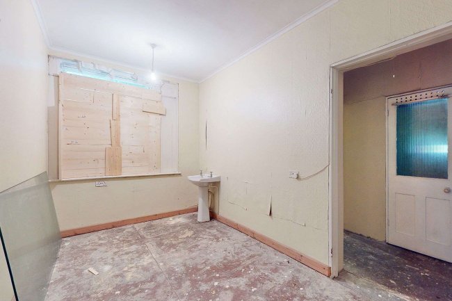 12 The Grove, Isleworth, TW7 4JZ 3