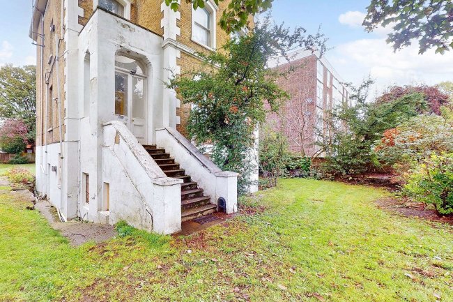 12 The Grove, Isleworth, TW7 4JZ 3