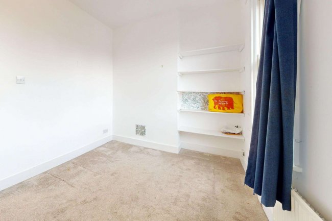 6 Tonsley Hill, London SW18 1BB 5