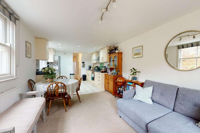 6 Tonsley Hill, London SW18 1BB 5