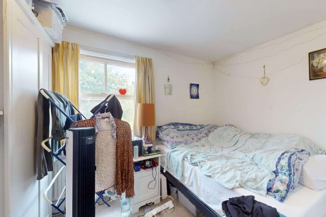 6 Tonsley Hill, London SW18 1BB 5