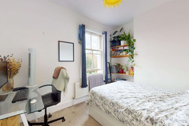 6 Tonsley Hill, London SW18 1BB 5