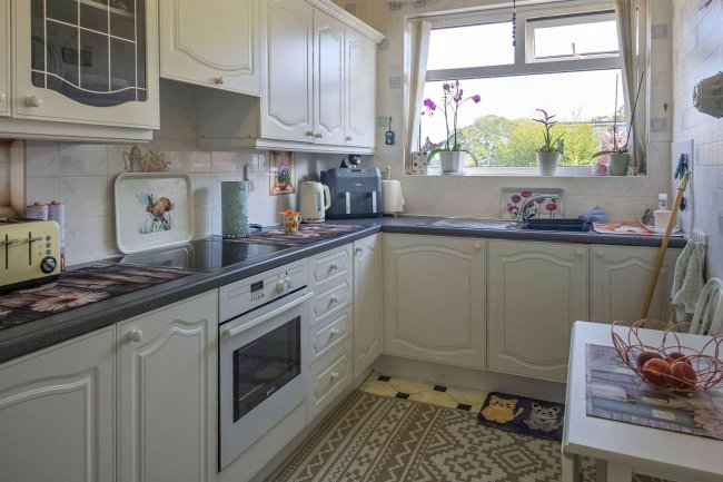 11 Silverburn, 193 St Annes Road East, Lytham St Annes, Lancashire, FY8 3HQ 3