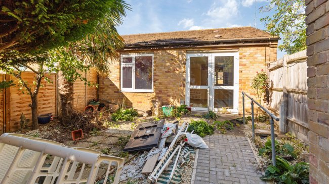 6 Wakefields Walk, Downfield Road, Cheshunt, Waltham Cross, EN8 8TB 10