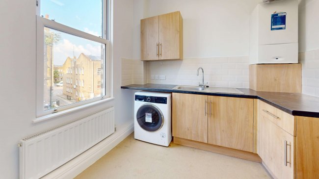 Flat B, 1 Wyndham Crescent, Tufnell Park, London, N19 5QJ 8