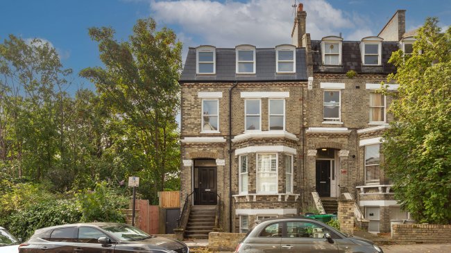 Flat B, 1 Wyndham Crescent, Tufnell Park, London, N19 5QJ 8