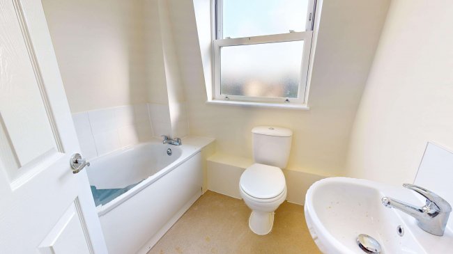 Flat C, 1 Wyndham Crescent, Tufnell Park, London, N19 5QJ 7