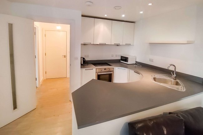 Apartment 74, 41 Essex Street, Birmingham B5 4TT 3