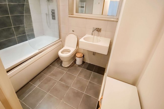 Apartment 74, 41 Essex Street, Birmingham B5 4TT 3