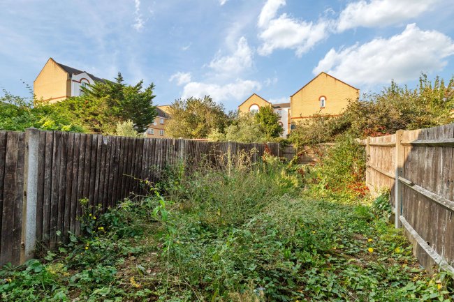 135 Winsor Terrace, East Ham, London, E6 6LB 1