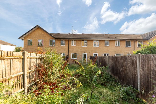 135 Winsor Terrace, East Ham, London, E6 6LB 1