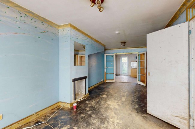 135 Winsor Terrace, East Ham, London, E6 6LB 1