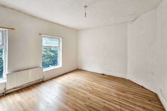 70 Bosworth Street, Manchester, M11 3AW 9