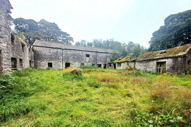 Needham Grange Farm, Earl Sterndale, Buxton, SK17 0DD 3