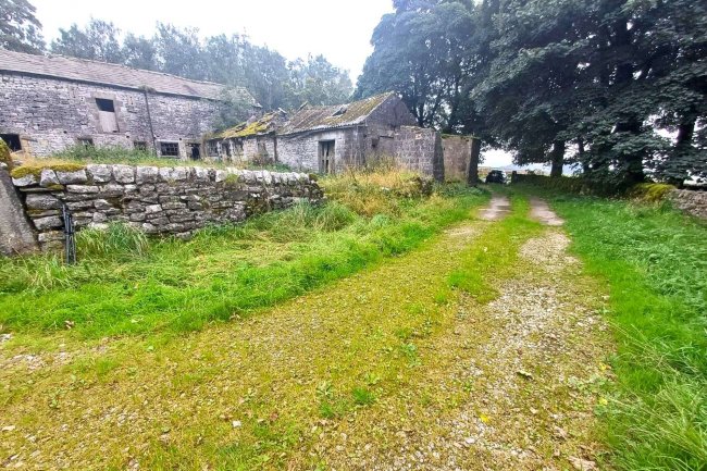 Needham Grange Farm, Earl Sterndale, Buxton, SK17 0DD 3