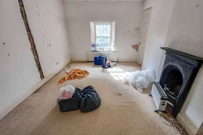 Needham Grange Farm, Earl Sterndale, Buxton, SK17 0DD 3