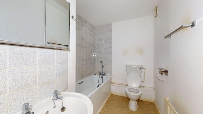 137 Alpha Grove, Poplar, London, E14 8PQ 8