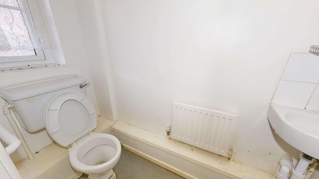 137 Alpha Grove, Poplar, London, E14 8PQ 8