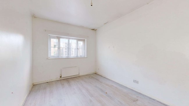 137 Alpha Grove, Poplar, London, E14 8PQ 8