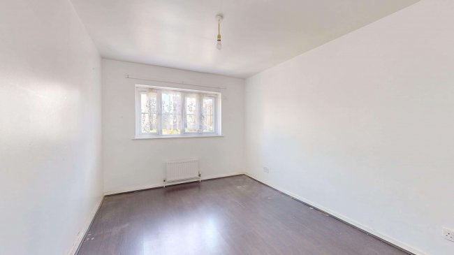 137 Alpha Grove, Poplar, London, E14 8PQ 8