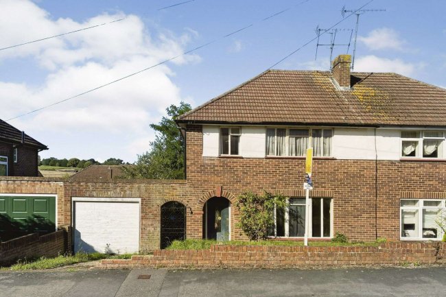 3 Coxborrow Close, Cookham, Maidenhead SL6 9HH 2