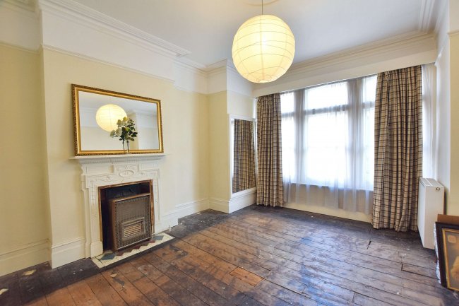 Warren Lodge, 2 Halesworth Road, Lewisham, London SE13 7TN 3