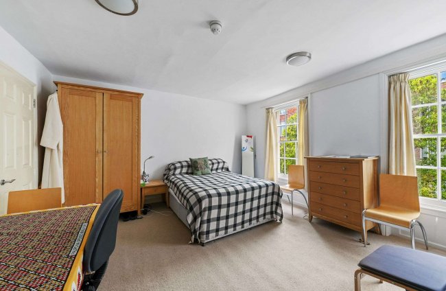 4 Sandwich Street, Bloomsbury, London WC1H 9PL 7