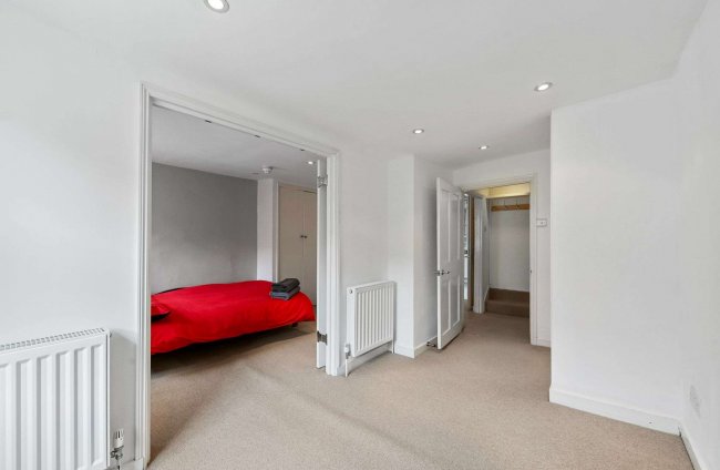 4 Sandwich Street, Bloomsbury, London WC1H 9PL 7