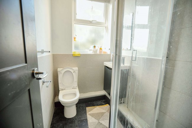 13 Cross Green Crescent, Leeds, West Yorkshire, LS9 0DD 10