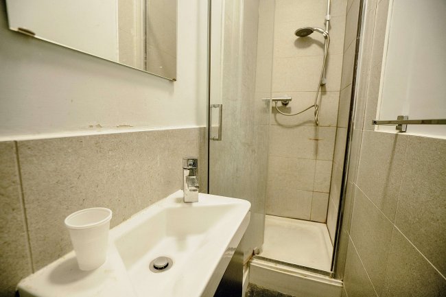 13 Cross Green Crescent, Leeds, West Yorkshire, LS9 0DD 10