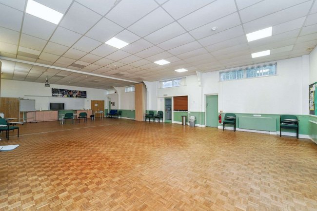 St John Hall, Massetts Road, Horley, Surrey RH6 7DE 8