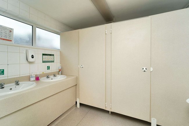 St John Hall, Massetts Road, Horley, Surrey RH6 7DE 8