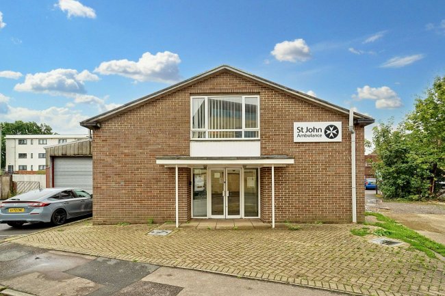 St John Hall, Massetts Road, Horley, Surrey RH6 7DE 8