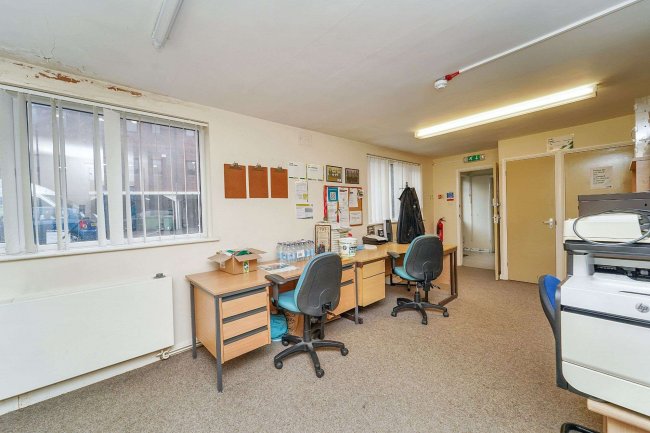 St John Hall, Massetts Road, Horley, Surrey RH6 7DE 8