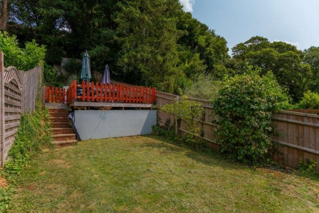 63 Hivings Hill, Chesham, Buckinghamshire, HP5 2PG 7